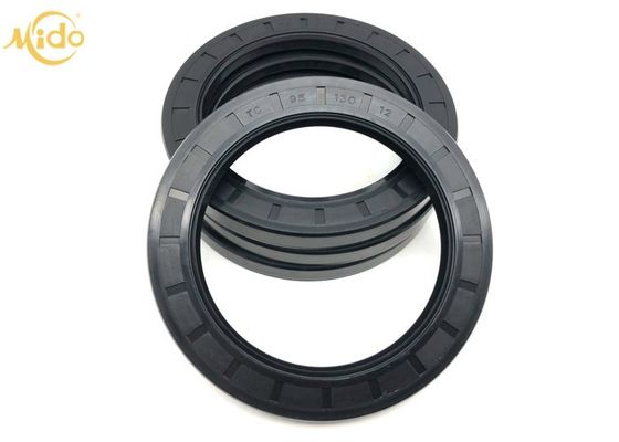 TC 95 130 12 Rubber Oil Seal Untuk Suku Cadang Mobil NBR FKM Tahan Panas
