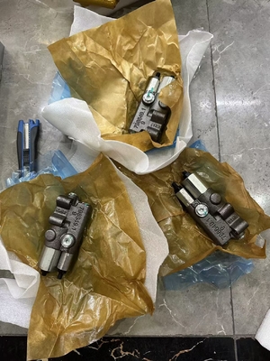 Ukuran standar Cat305.5E2 Pompa hidraulik Solenoid Resistensi suhu tinggi